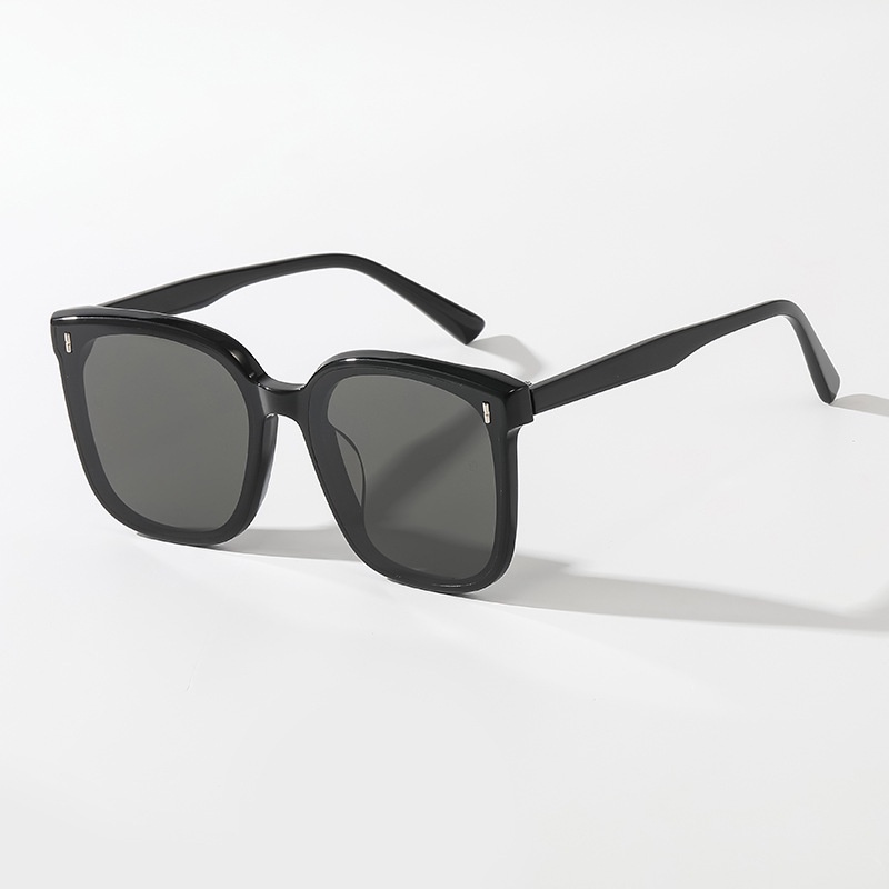 Papaozhu Retro Hitam Oversized Square Kacamata Hitam Untuk Wanita Pria Liburan UV400 Perlindungan Warna Trendi Mengemudi Kacamata Matahari Keren Kacamata