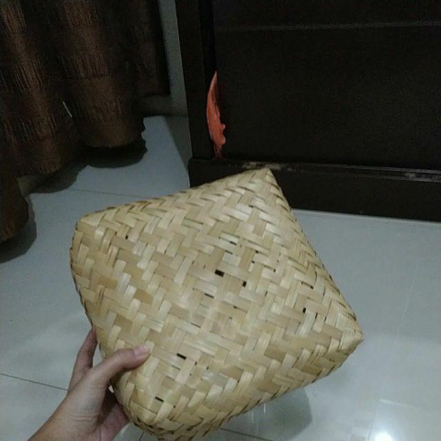 (b2001) Sepasang Besek Natural 20 X 20 X 8 Cm Anyaman Bambu Natural Besek Bambu Murah Nasi Box