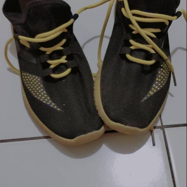 Sepatu dr.kevin yellow original