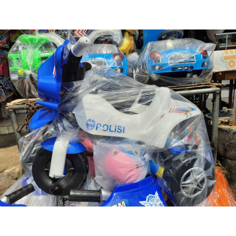 sepeda balita roda tiga