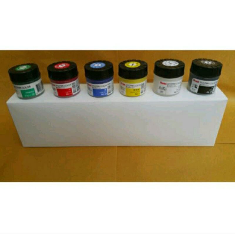 

Poster Colour 'PENTEL' POC 12 cc ( ada 6 warna ) harga per buah @ 14.500