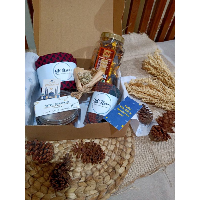 

HAMPERS/GIFT BOX SPESIAL IDUL FITRI LEBARAN