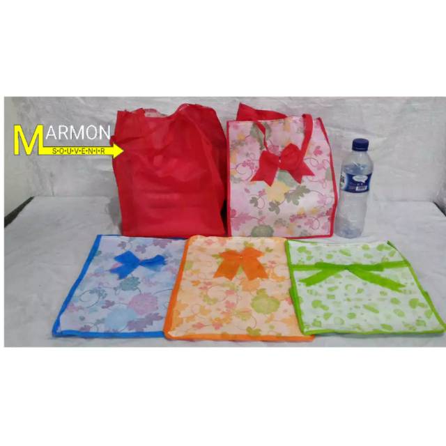 

PALING MURAH!! TAS TENTENG SPUNBOND GOODIE BAG MURAH BANGET UNTUK SOUVENIR ULANG TAHUN PERNIKAHAN