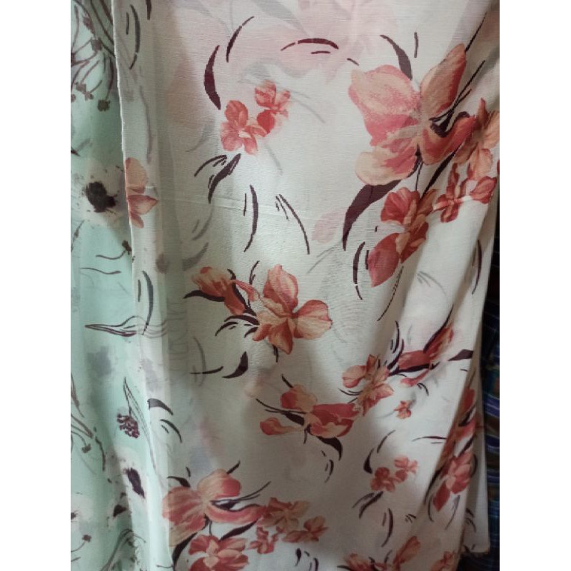 Kain sifon motif bunga kecil