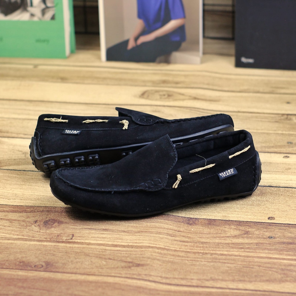 MARK Sepatu Kasual Slip On Pria Original Sepatu Slop Laki Laki Main Gaya Hangout Trendy Anti Slip