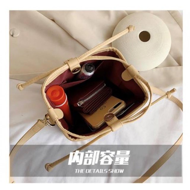 ZC 0905 RISCE TAS SELEMPANG IMPORT WANITA CEWEK PEREMPUAN JAKARTA BATAM TUTUP MAGNET LV 17 X 18 X 11