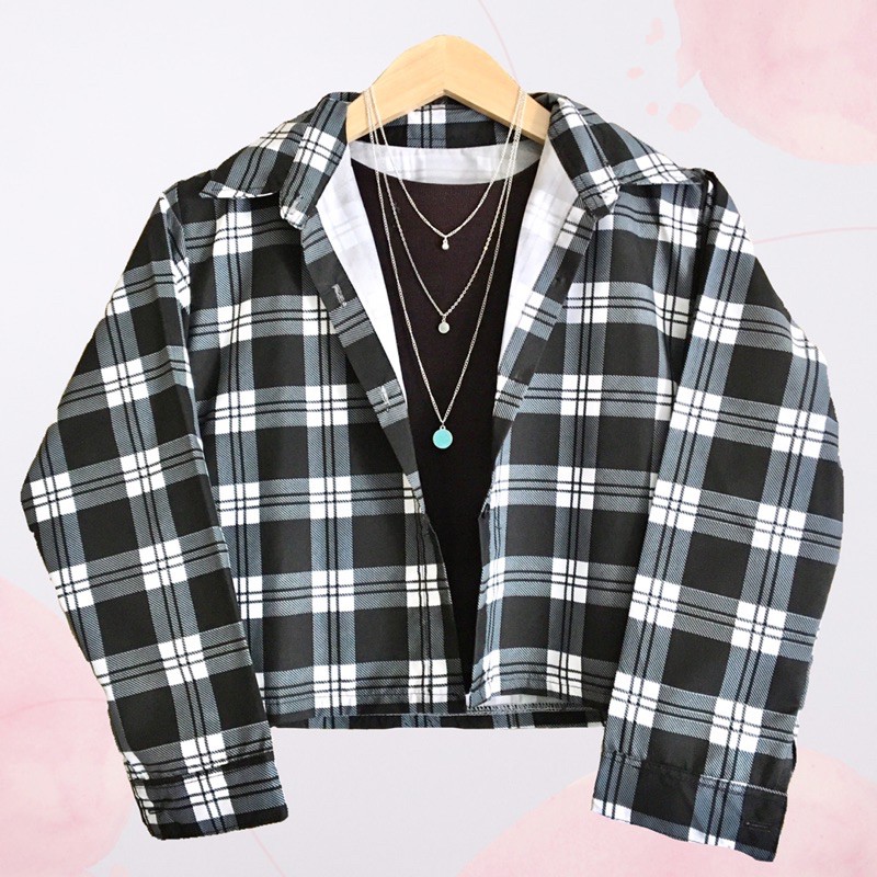 Thrift kemeja flanel / motif kotak / model basic dan crop by hethrift