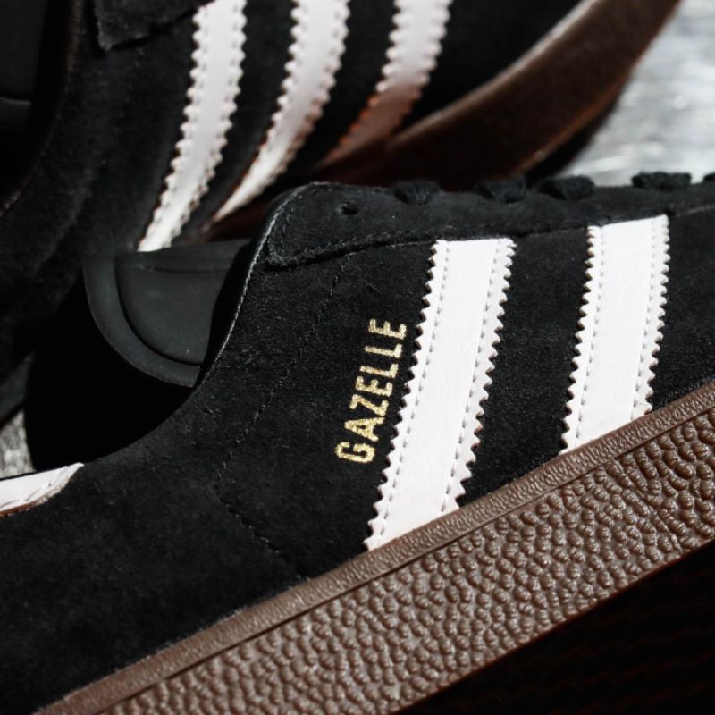 ADIDAS GAZELLE BLACK WHITE SOLE GUM