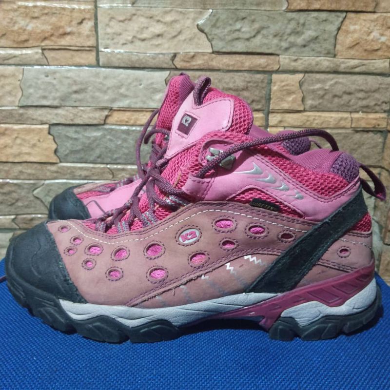 sepatu hiking K2 goretex sepatu gunung