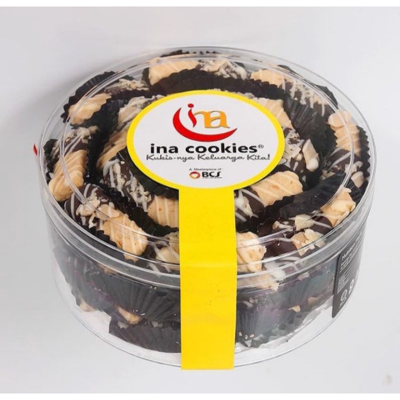 

Almond Cheese Chocoate,Ina Cookies Reguler.