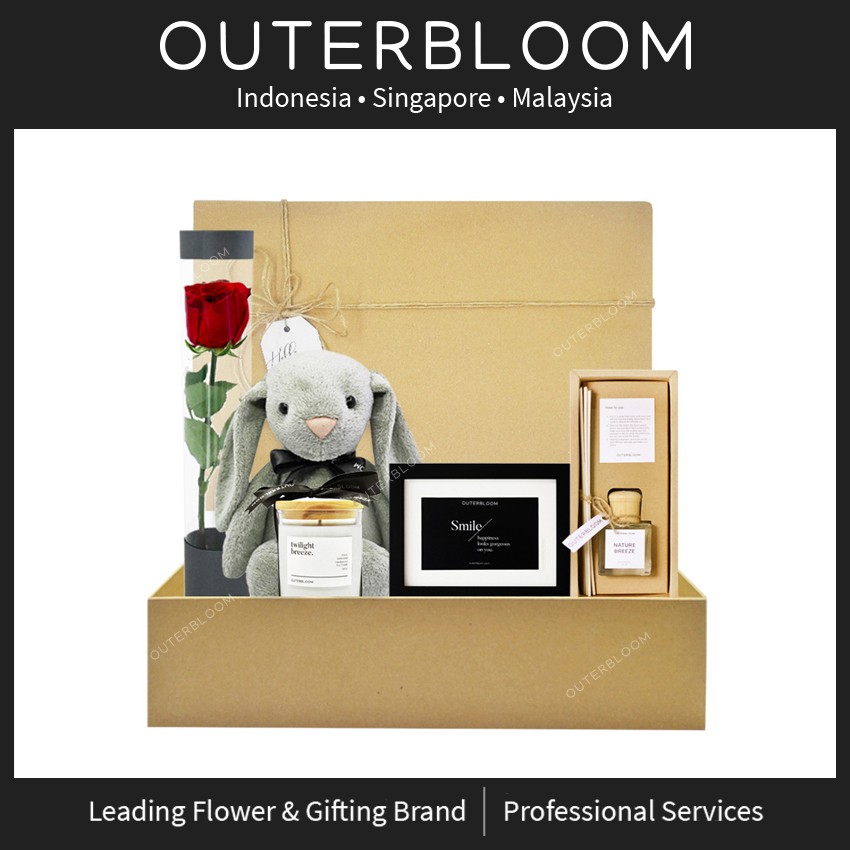 

Hampers Valentine Outerbloom Love is in the Air - Kado Untuk Pacar