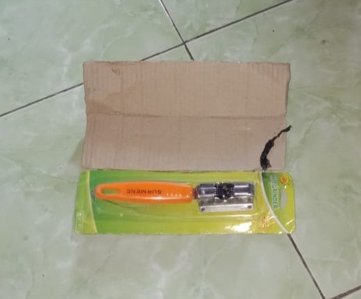 Asah Pisau Stainless Stell Surmene