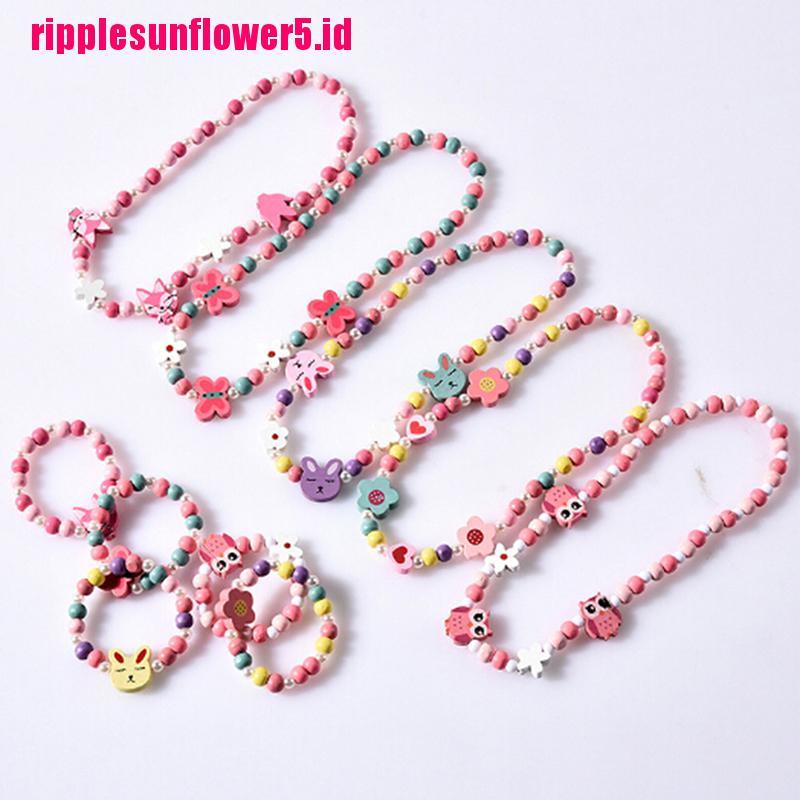 # Kaos T-Shirt Wanita Lengan Pendek Motif Print #1 Set Kalung Manik-Manik Kayu Motif Kartun Hewan