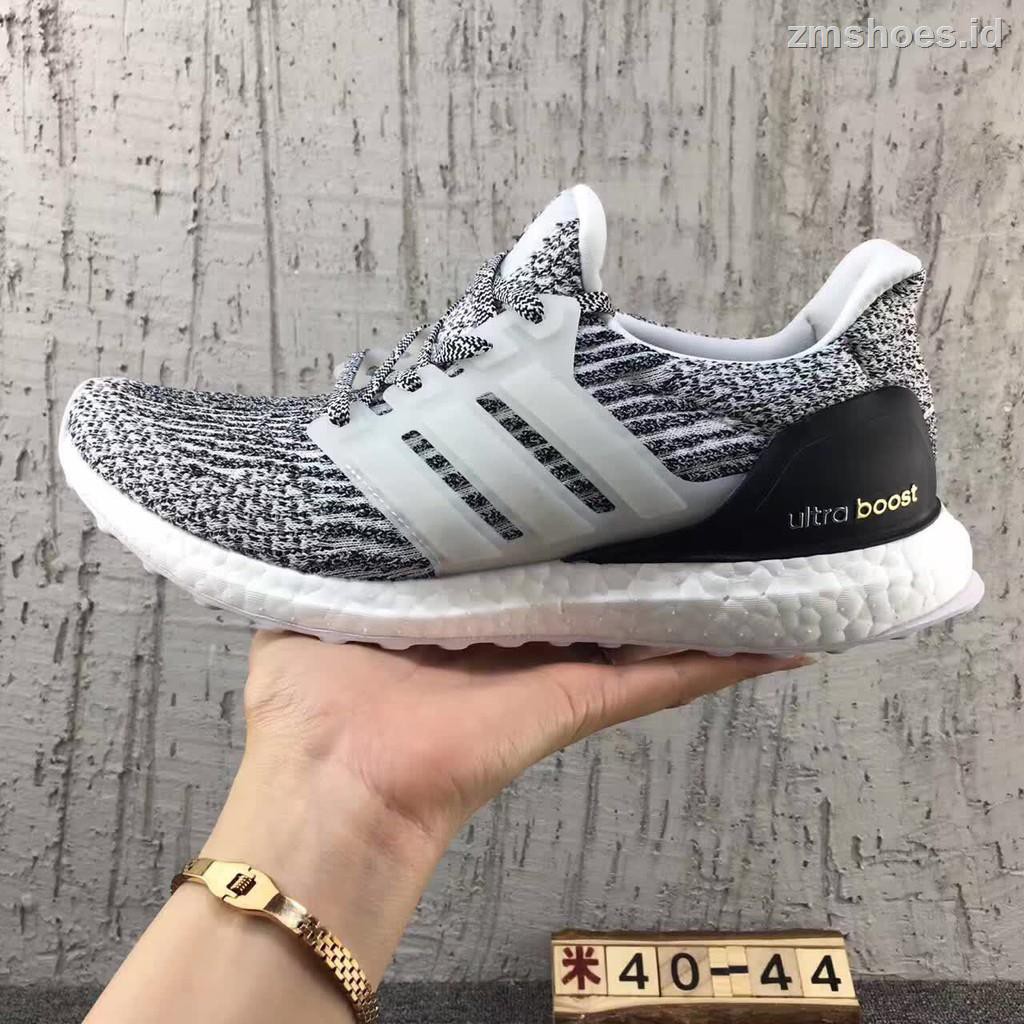 adidas ultra boost hitam