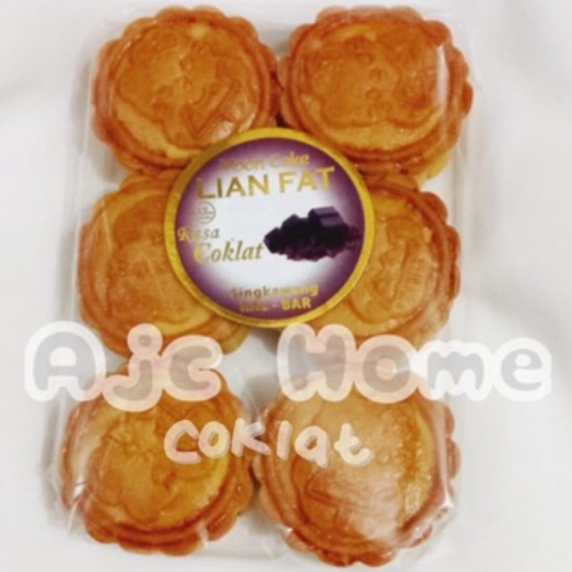 

MOON CAKE LIAN FAT COKLAT / MOONCAKE COKLAT LIAN FAT / KUE BULAN COKLAT SINGKAWANG KALIMANTAN