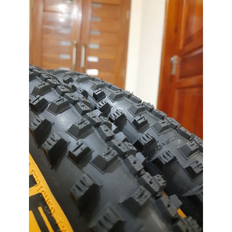 Schwalbe Smart Sam plus ban dalam 27.5x2.25