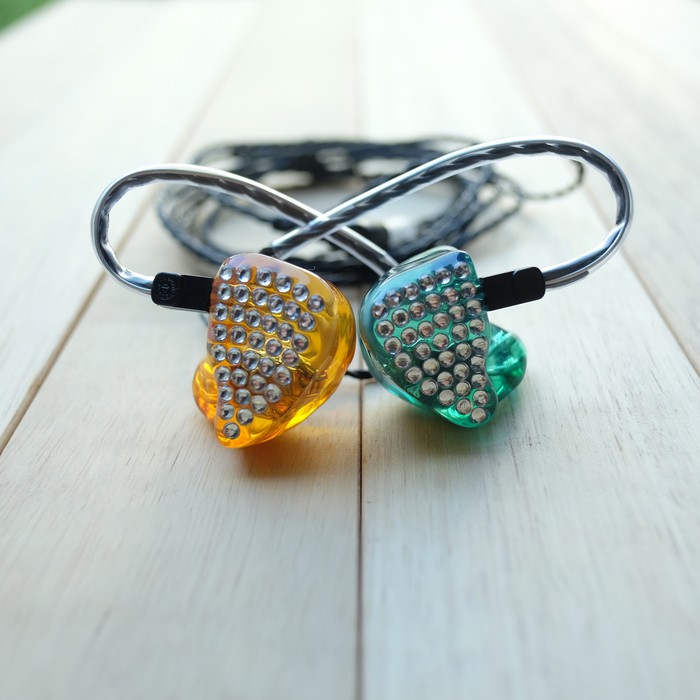 Diskon Avara AV3 Custom u002F Universal IEM