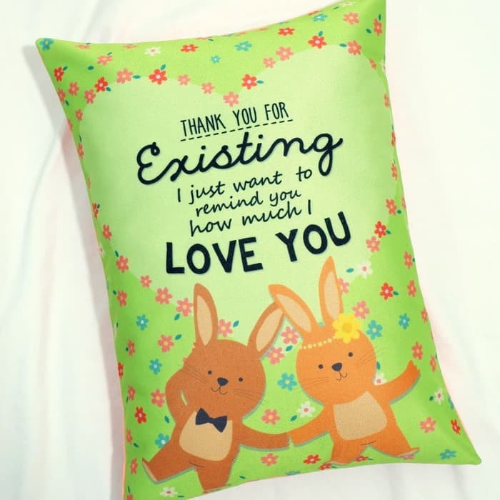 

Bantal Kado & Hadiah Romantis Tema Honey Bunny 30x40cm