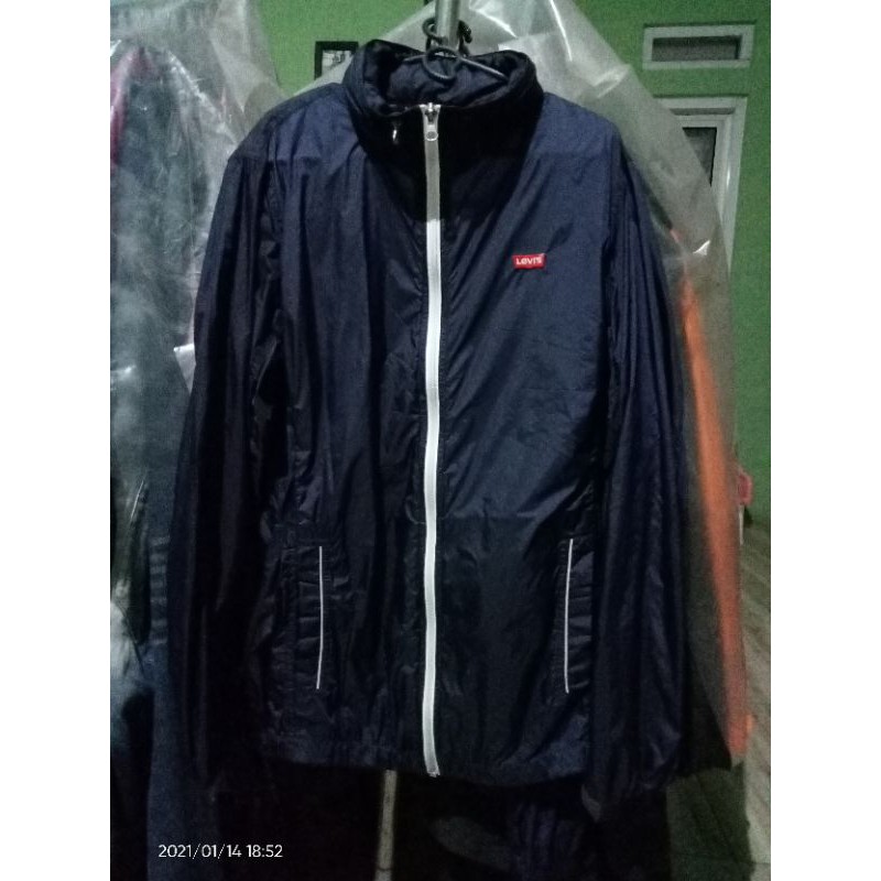 Preloved Ex.Pajang Toko Jaket Parasut LEVI'S ORIGINAL