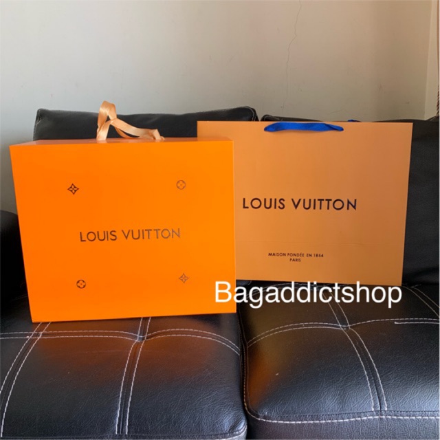 

BagAddict Box L Box SET L (Box, Paperbag + Bill)