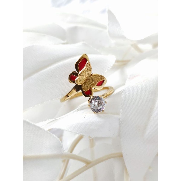 Cincin Fashion Titanium Warna Emas Wanita X5