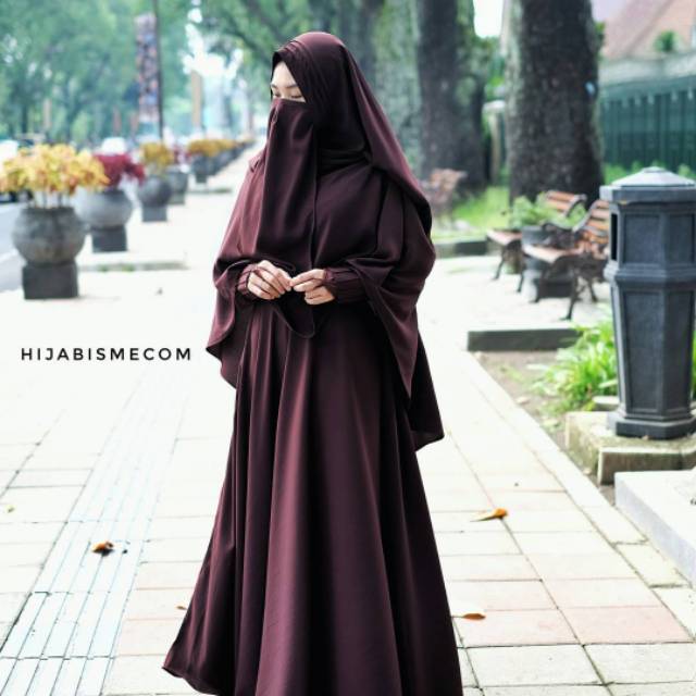 Aiko set by hijabisme