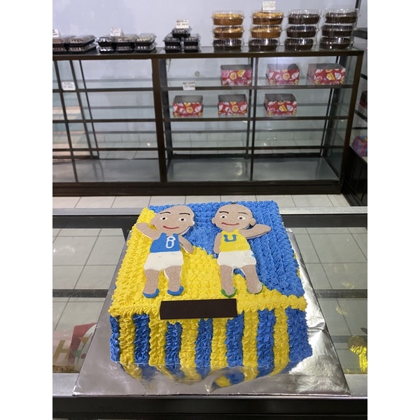 

KUE TART LAPIS SURABAYA GAMBAR UPIN IPIN UKURAN 22 CM