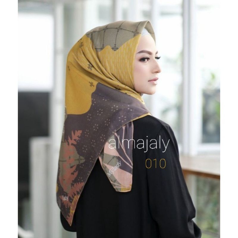 Hanifah Hijab Voal Segi Empat Premium Laser Cut