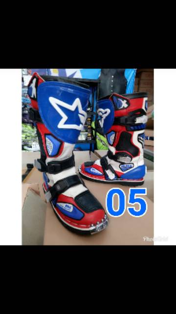 Sepatu  new RnL adventure