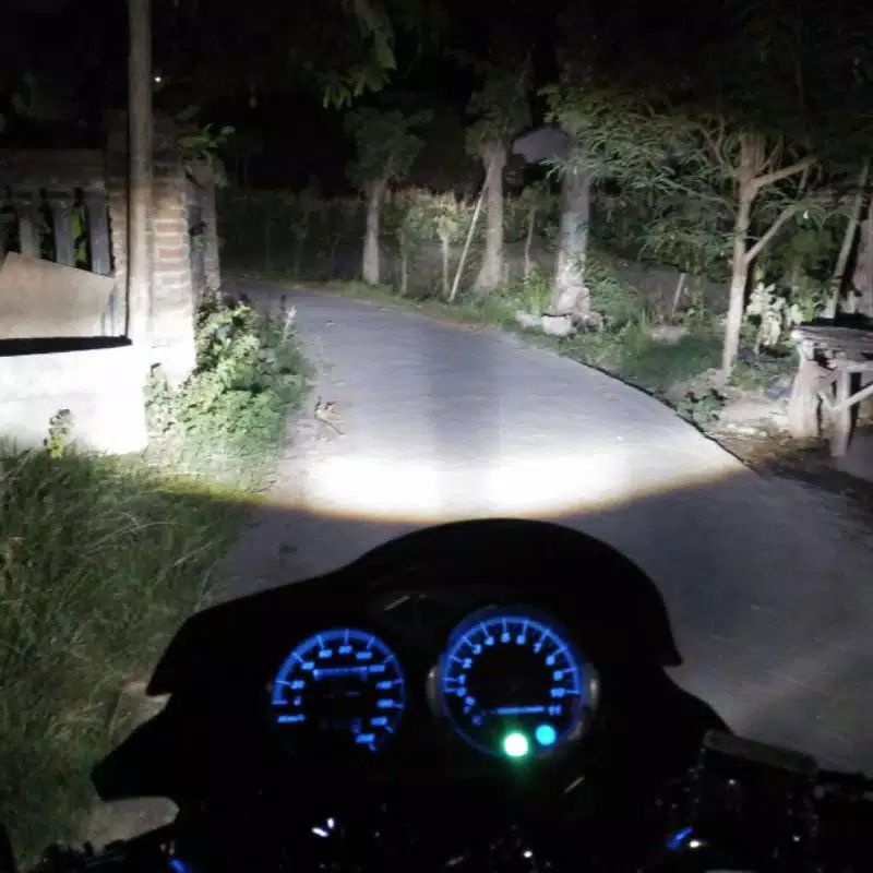 LAMPU LED DEPAN MOTOR LUMINOS 9NINE DAYMAKER CUSTOM HARLEY 5.75 INCH 40 WATT