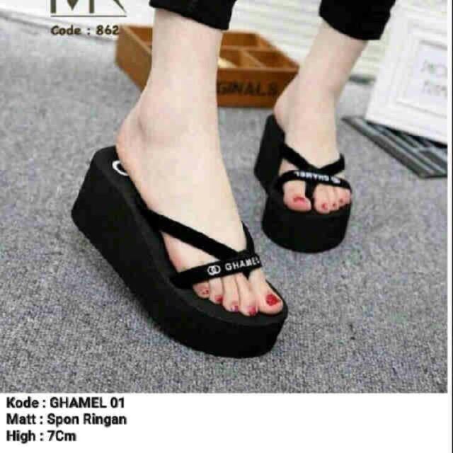 Sandal spon channel hitam