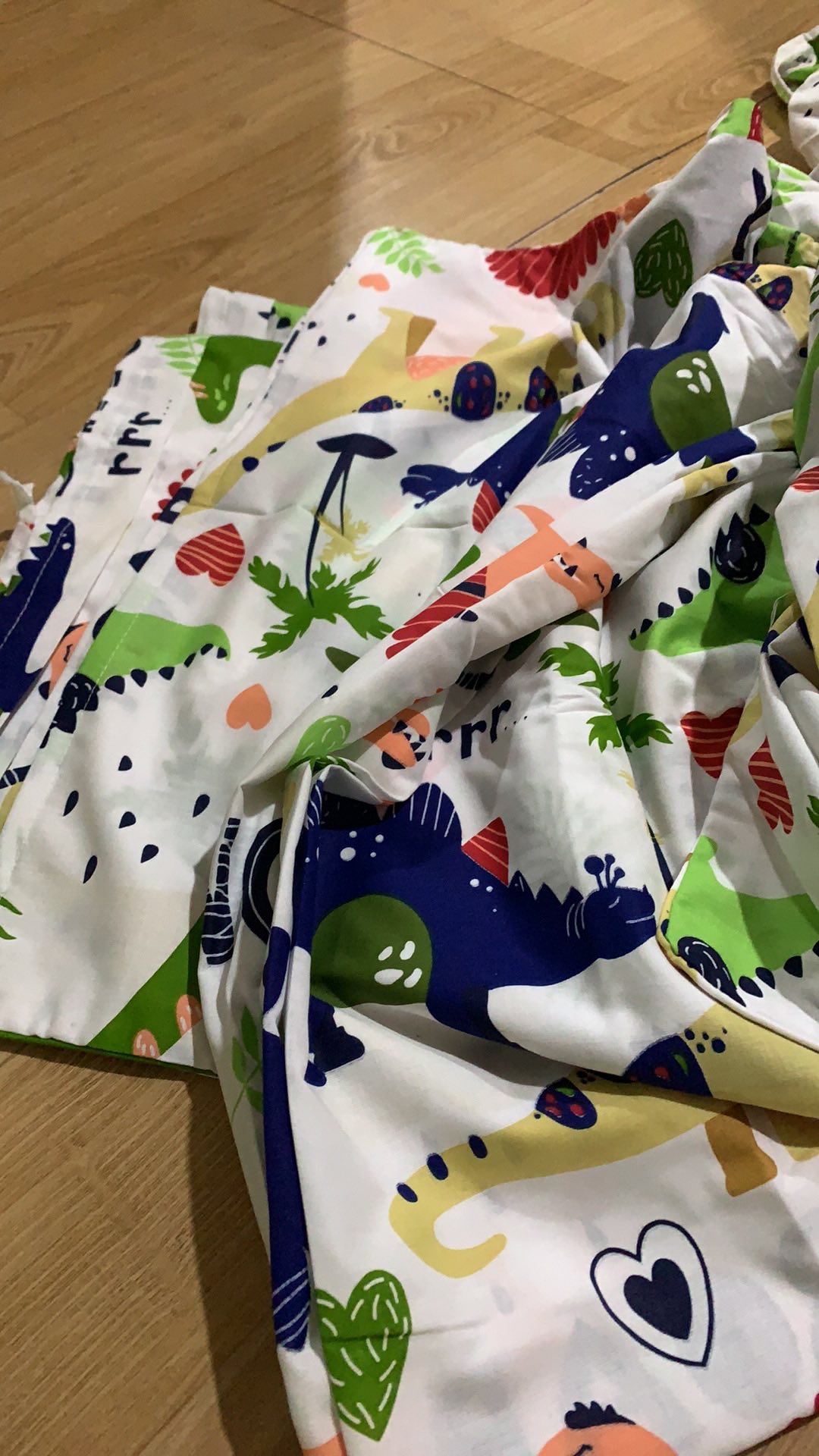 Tambah Sarung Bantal Guling Katun Lokal