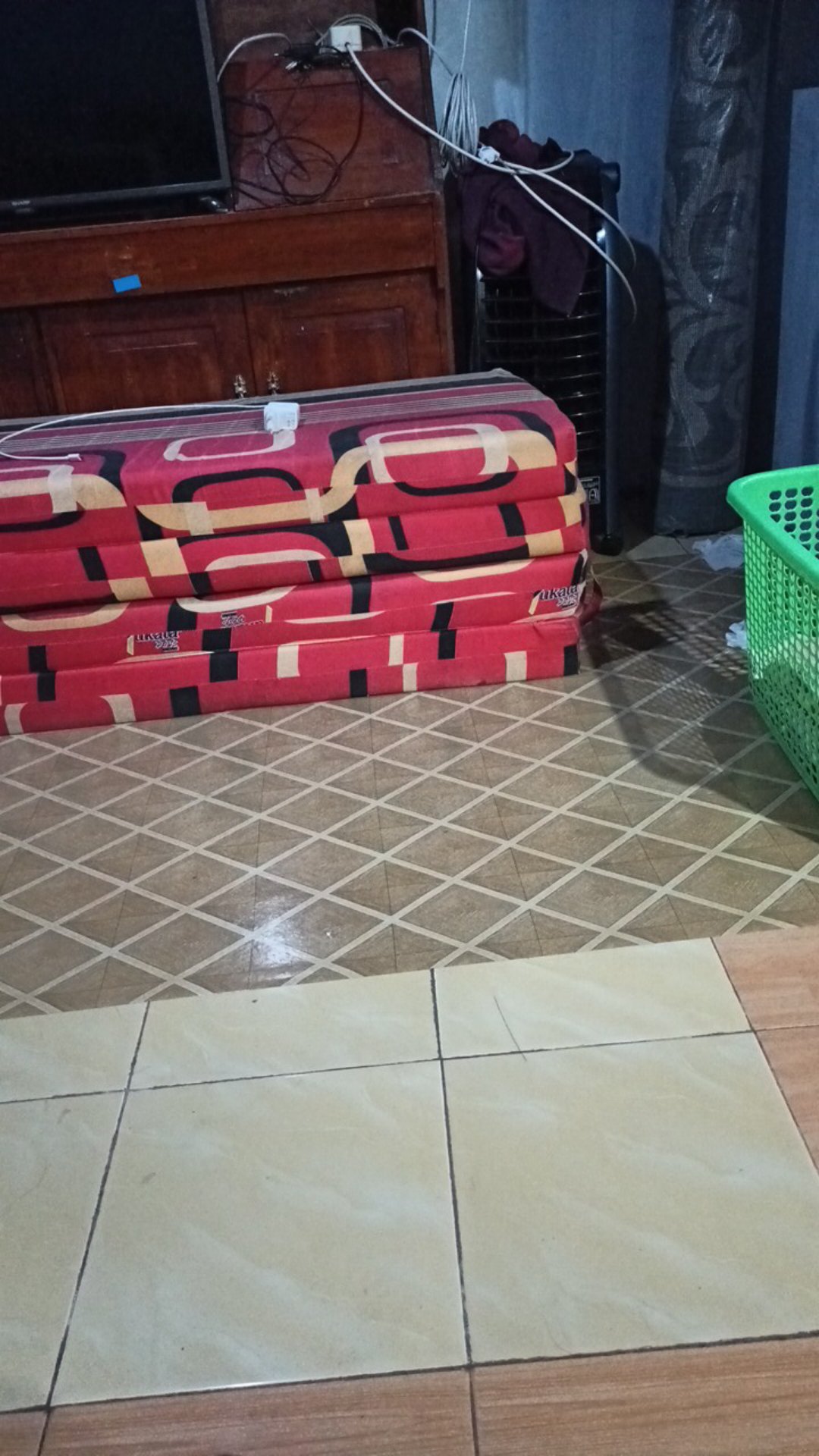 Cat Dasar Meni Kayu Yoko Loodmeni (avian Brand)