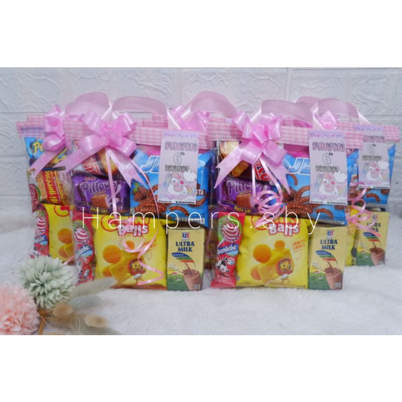 

BINGKISAN ULANG TAHUN/PAKET ULANG TAHUN/SNACK KHITANAN