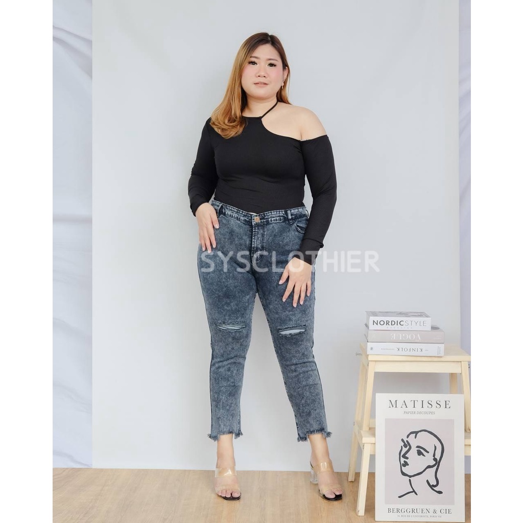 CELANA JEANS WANITA 7/9 SNOWBLACK BRONX