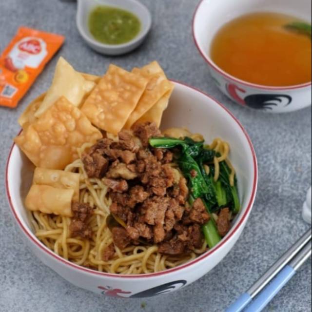 

Mie ayam