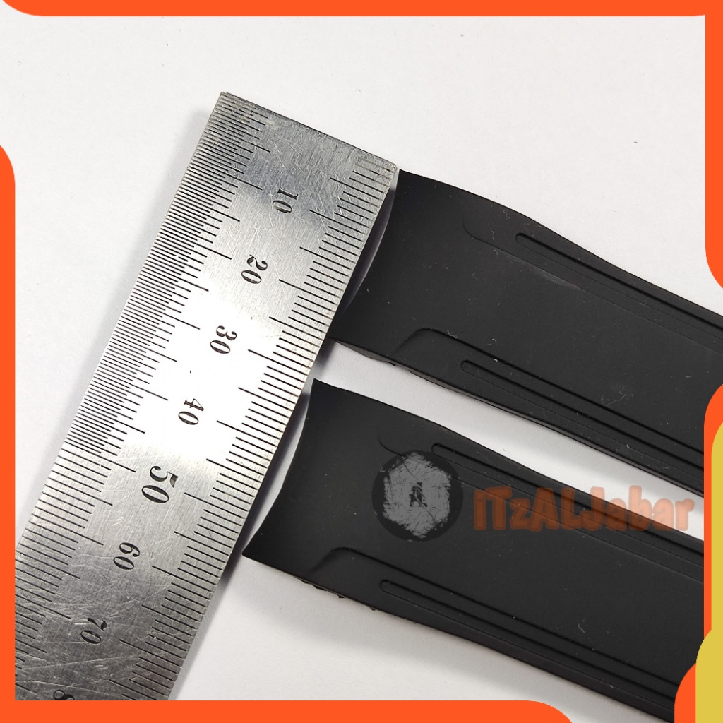 Tali jam tangan Karet 24mm Curved rubber strap WH125E Hitam