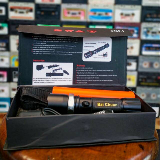 Senter Swat Police Baichuan 8460-1 Lampu Senter