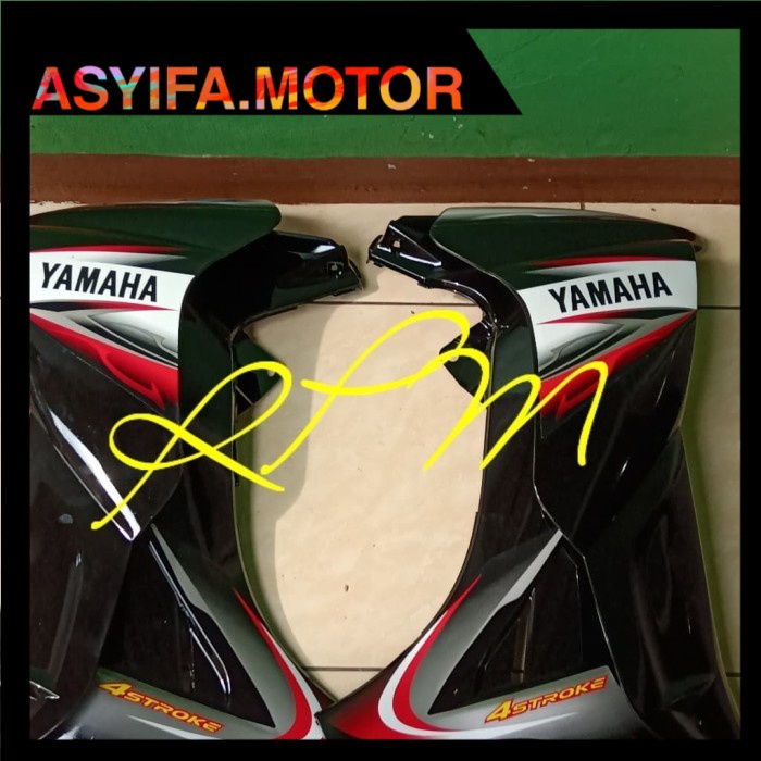 sayap luar dalam Jupiter Z lama hitam