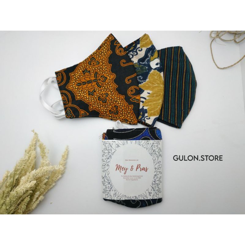 souvenir masker kain batik dan kartu ucapan