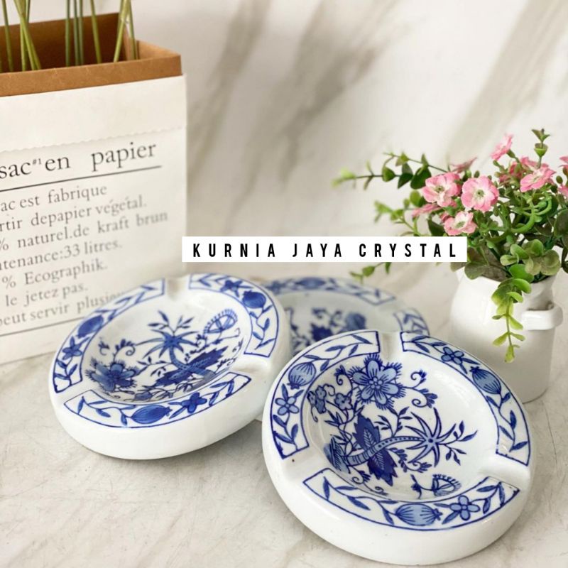 Asbak keramik biru putih satuan/ Asbak Antik keramik biru putih