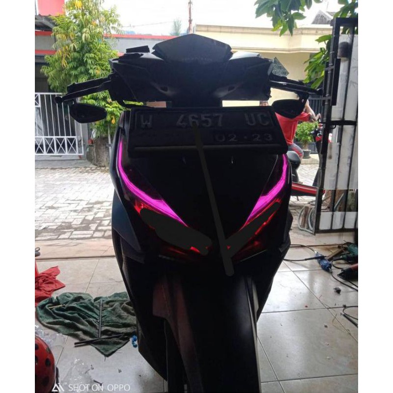 Lampu Alis 2 warna sen running