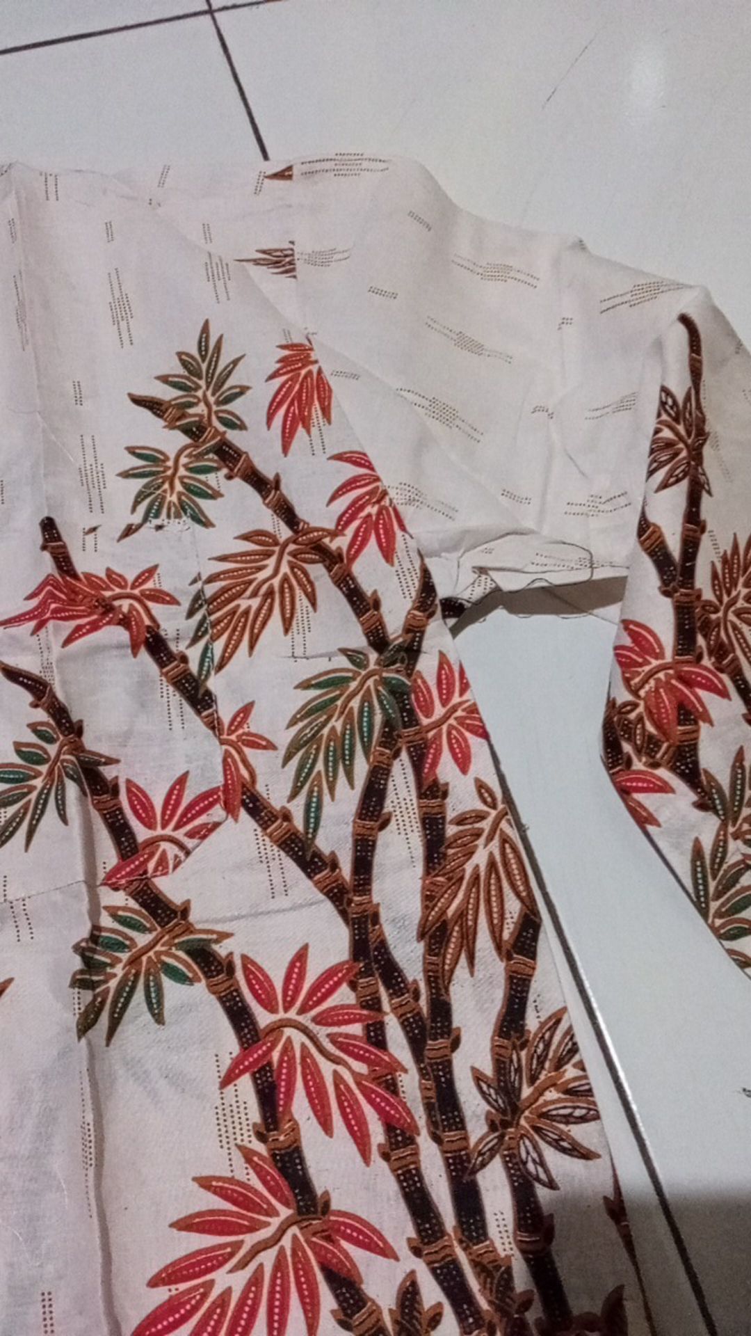 Bisa Pisah Batik Couple Keluarga Modern Batik Sarimbit Motif Bambu Putih Seragam Batik Pekalongan