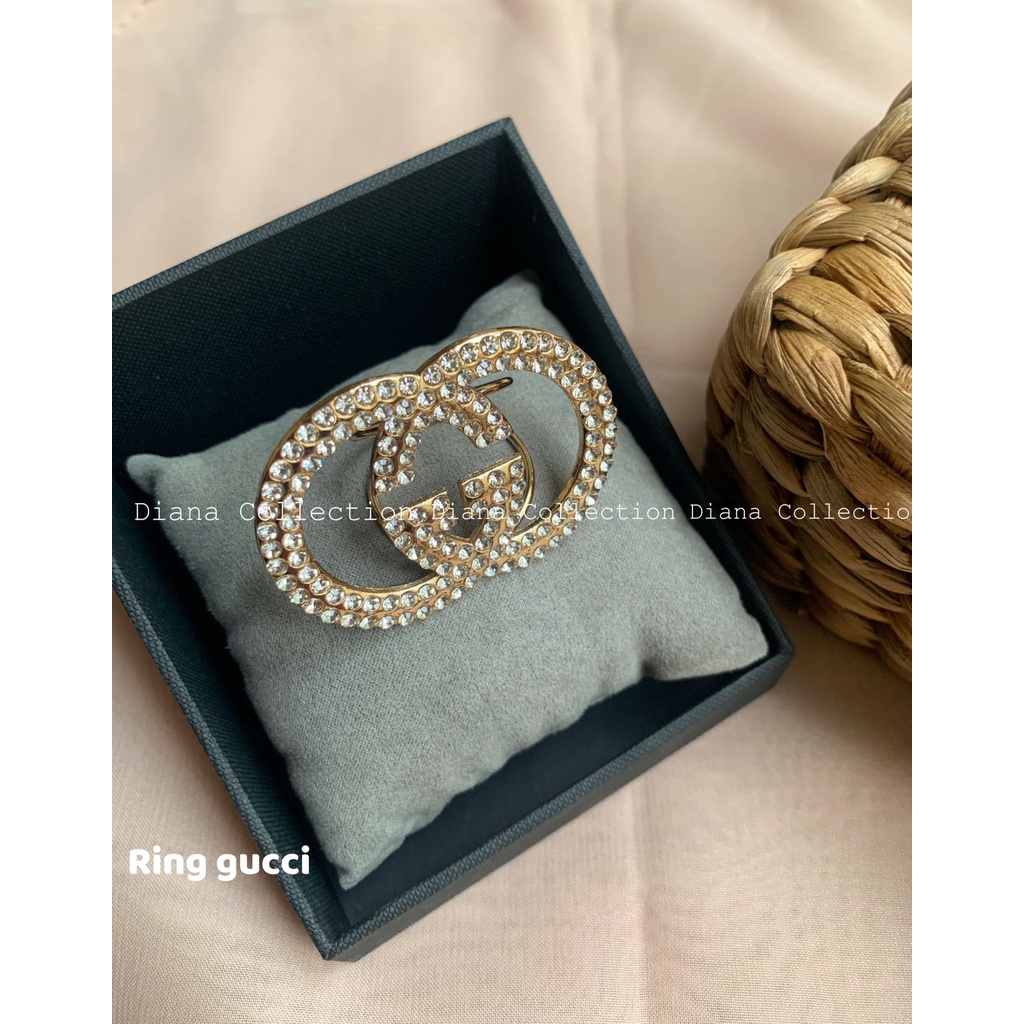 HIJAB SEGI EMPAT PLISKET JUMBO 130X130 TERHITS JAMAN NOW BELLA JUMBO PLISKET KERUDUNG PLISKET JUMBO