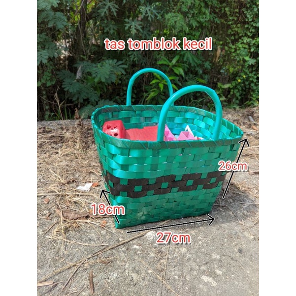 tas anyaman tomblok besar