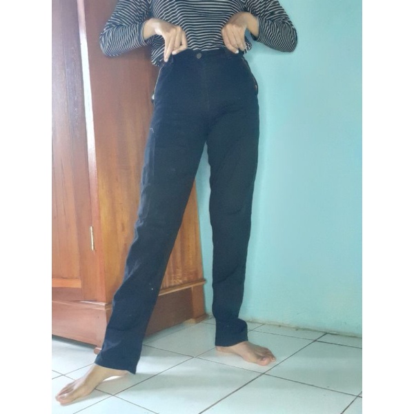 PRELOVED CELANA HITAM PANJANG