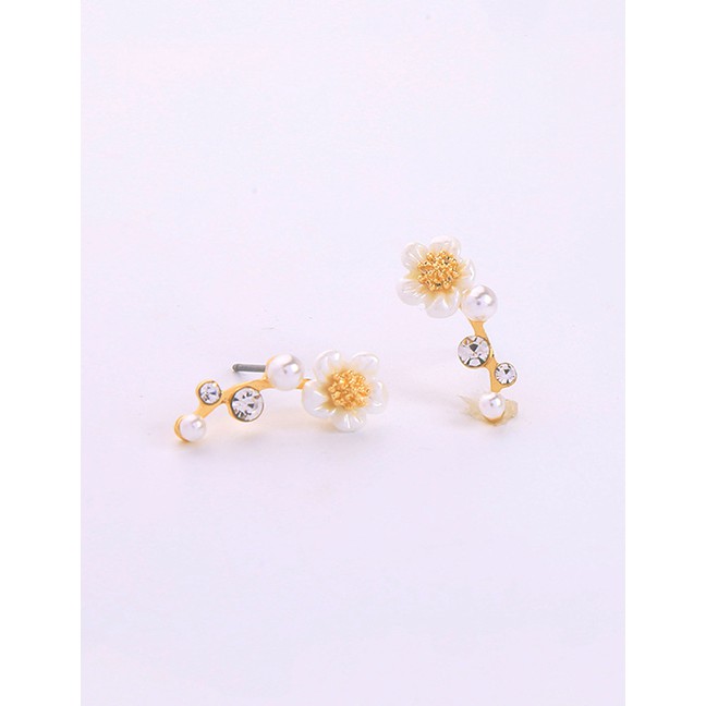 LRC Anting Tusuk Fashion Gold Diamond Acrylic Flower Pearl Earrings F94092