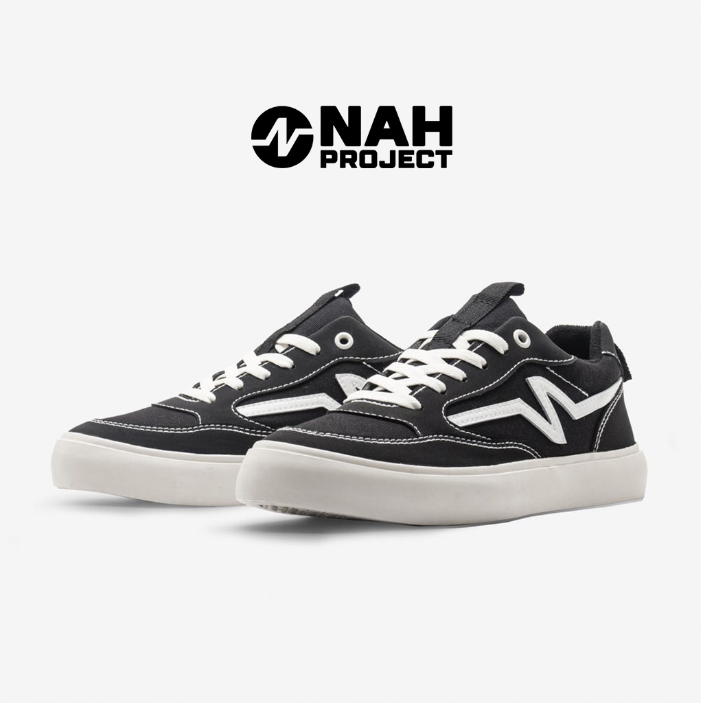 NAH Project - Audacity Black White