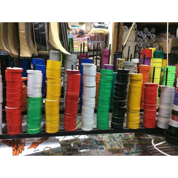 

Stiker schotelite lis ukuran kecil