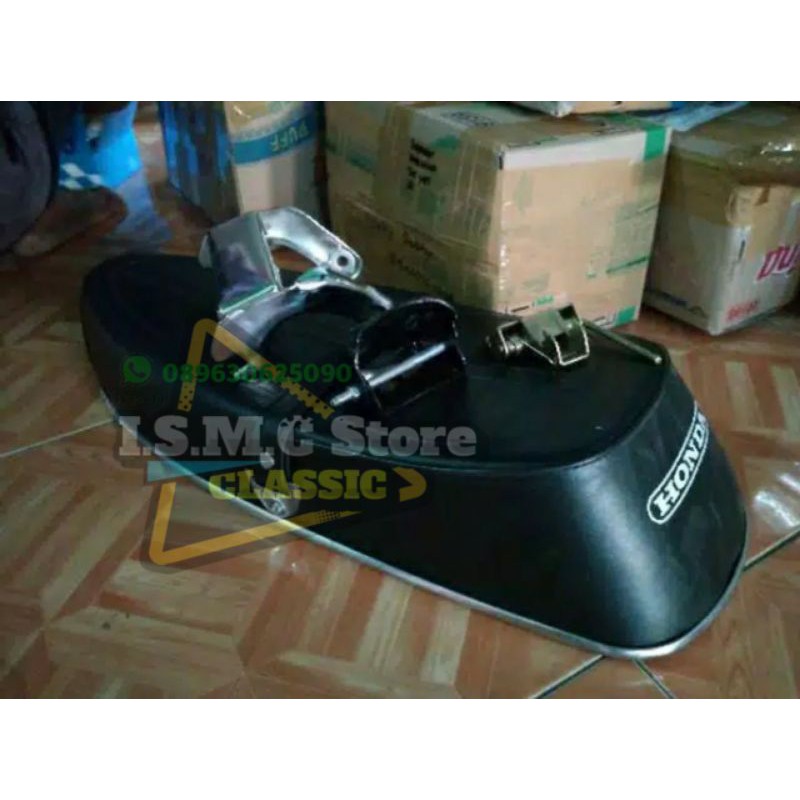 paket jok racing Honda c70 warna hitam polos set pangkon jok c70 engsel jok c70 kunci jok c70